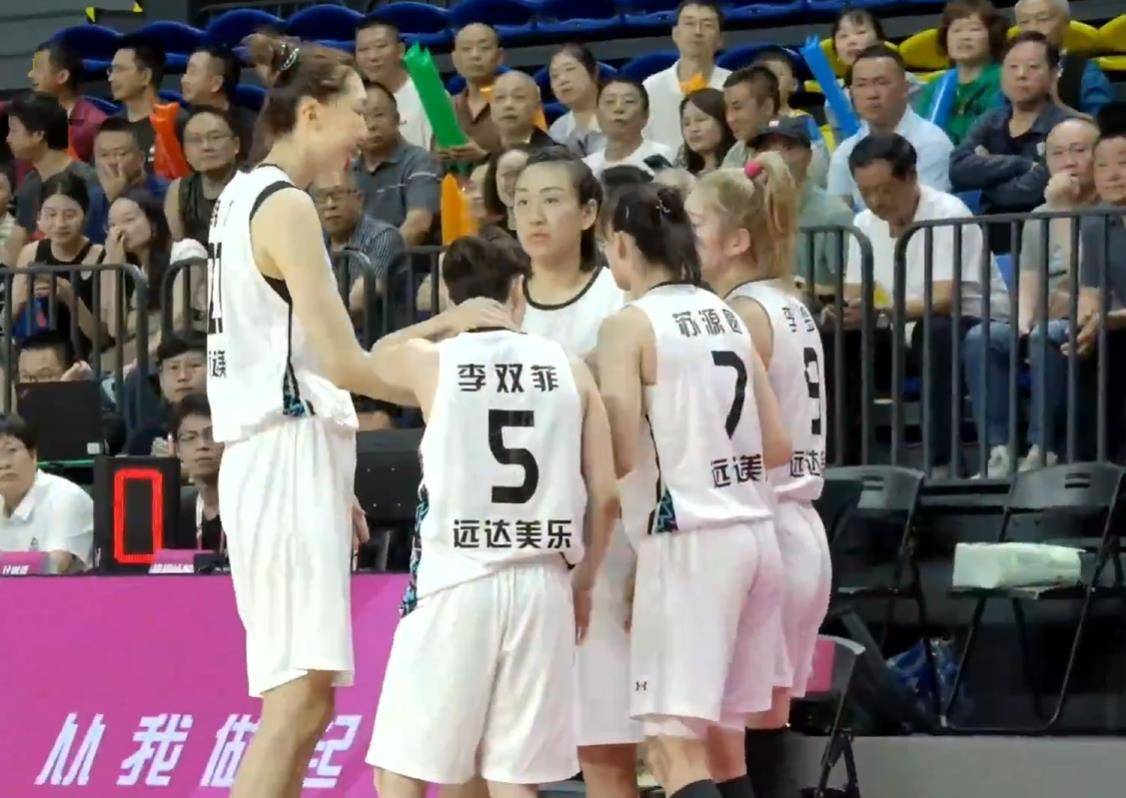 出色发挥拿, 有李梦在, 人得分上双 出色发挥拿, 有李梦在, 人得分上双